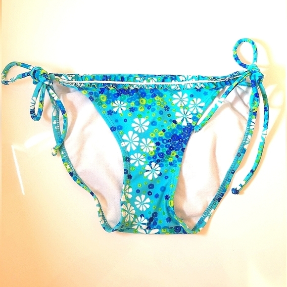 Gossip Girl Bikini Bottom - Picture 1 of 3